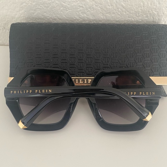 Philipp Plein Butterfly Plein First Lady Sunglass - Picture 2 of 5